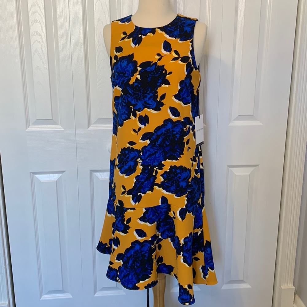 Asymmetrical hemline Who What Wear Dress Sz S